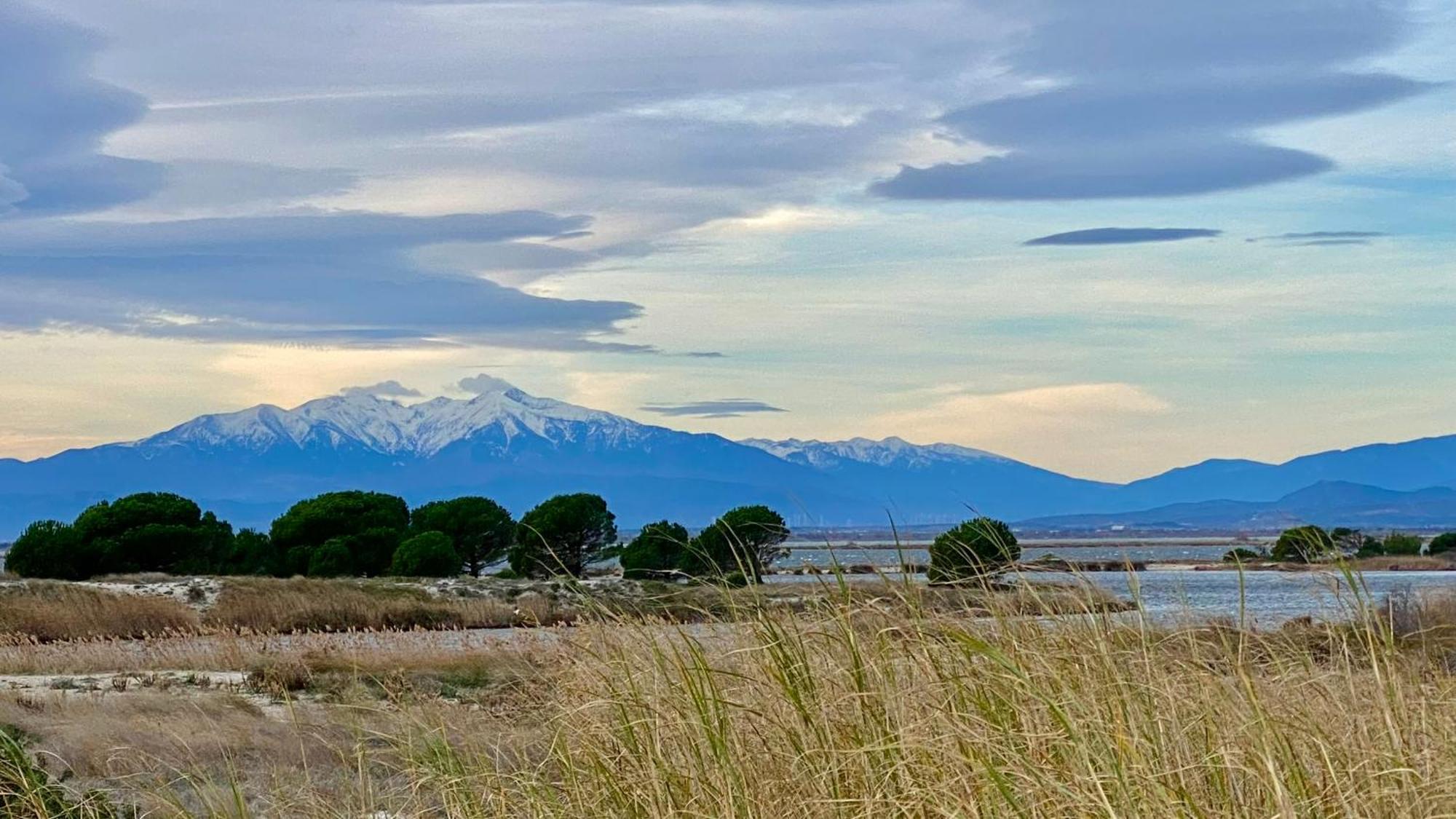 Entre Lac, Mer Et Montagne Le Barcares Bagian luar foto
